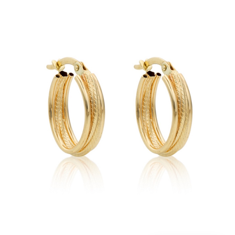 14k yellow gold ribbed oval hoop earrings